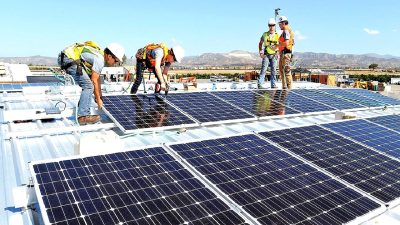 Güneş enerjisi sektöründe aşırı kapasite sorunu, sektörde yaşanan fazla üretim
