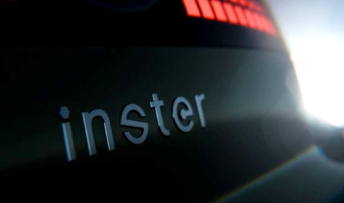Hyundai INSTER: Samimiyet ve Yenilikçiliği Bir Araya Getiriyor Hyundai INSTER, samimiyet ve yenilikçiliği bir araya getirerek sürücülere benzersiz