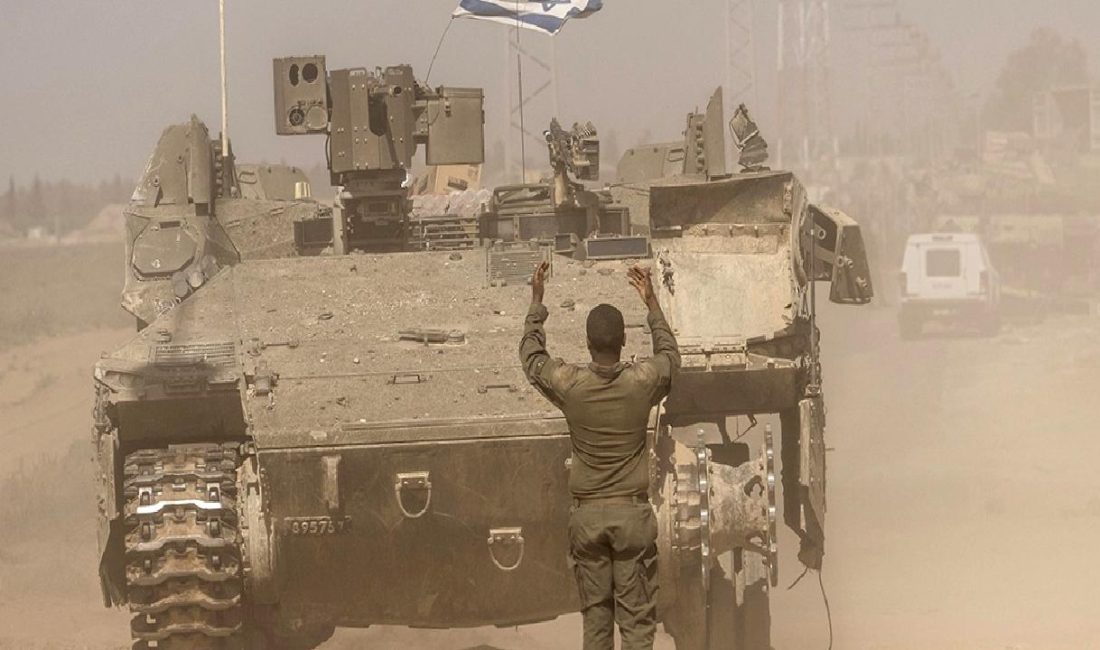 İsrail Ordusu Komutanı Halevi Lübnan Sınırındaki Durumu Değerlendirdi İsrail Ordusu Komutanı Halevi, Lübnan sınırındaki güncel durumu analiz ediyor.