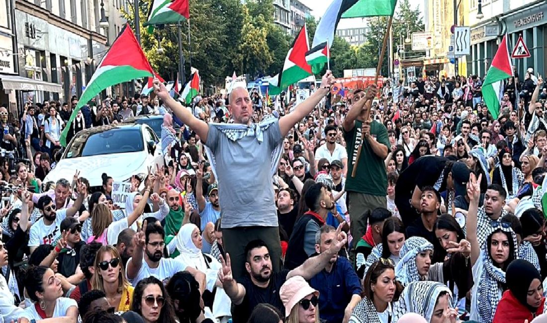 İsrail’e Karşı Berlin’de Filistin Protestosu Berlin'de İsrail'e karşı düzenlenen Filistin protestosuna dair detaylı bilgileri ve