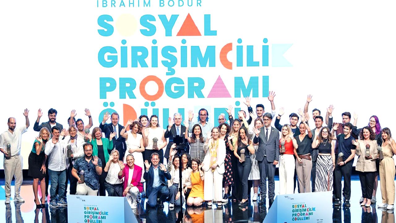 Kale Grubu'nun sosyal sorumluluk anlayışıyla şekillenen sosyal girişimcilik vizyonu, topluma