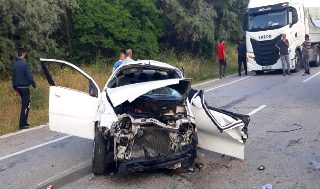 Kızılcahamam Yolunda Trafik Kazası Kızılcahamam yolunda meydana gelen trafik kazası hakkında detaylı bilgiler. Kazanın