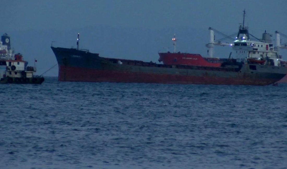 Rusya’dan Tunus’a Giden Gemide Karaya Oturma Olayı Rusya’dan Tunus’a gitmekte olan bir gemide karaya oturma olayı yaşandı.