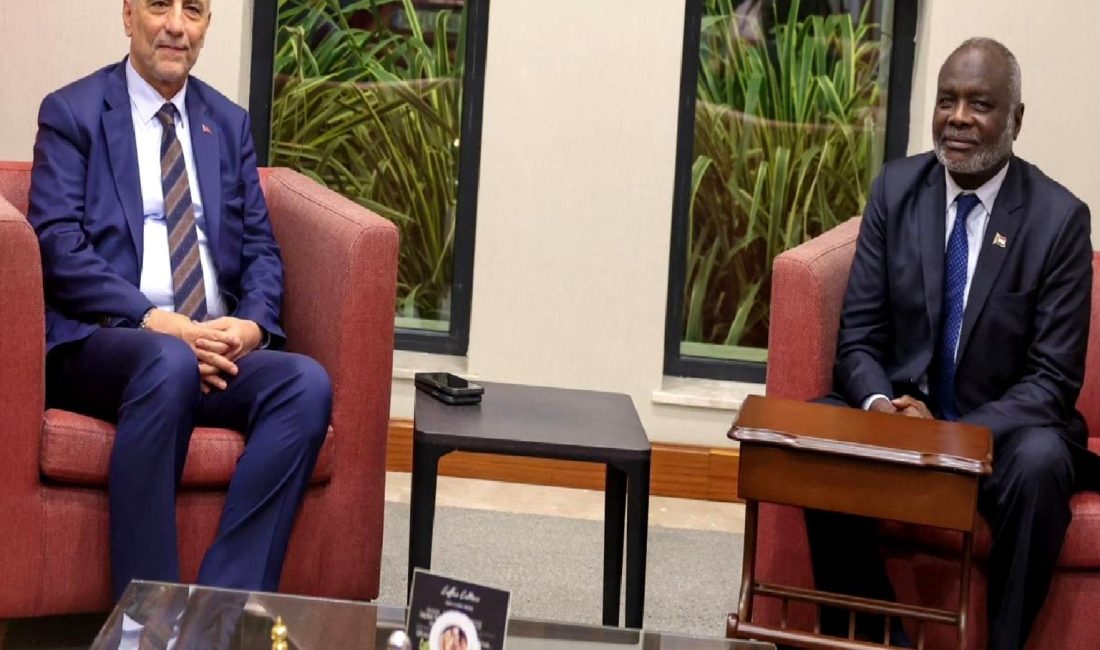 Ticaret Bakanı Ömer Bolat, Sudan Maliye Bakanı Gibril Ibrahim ile