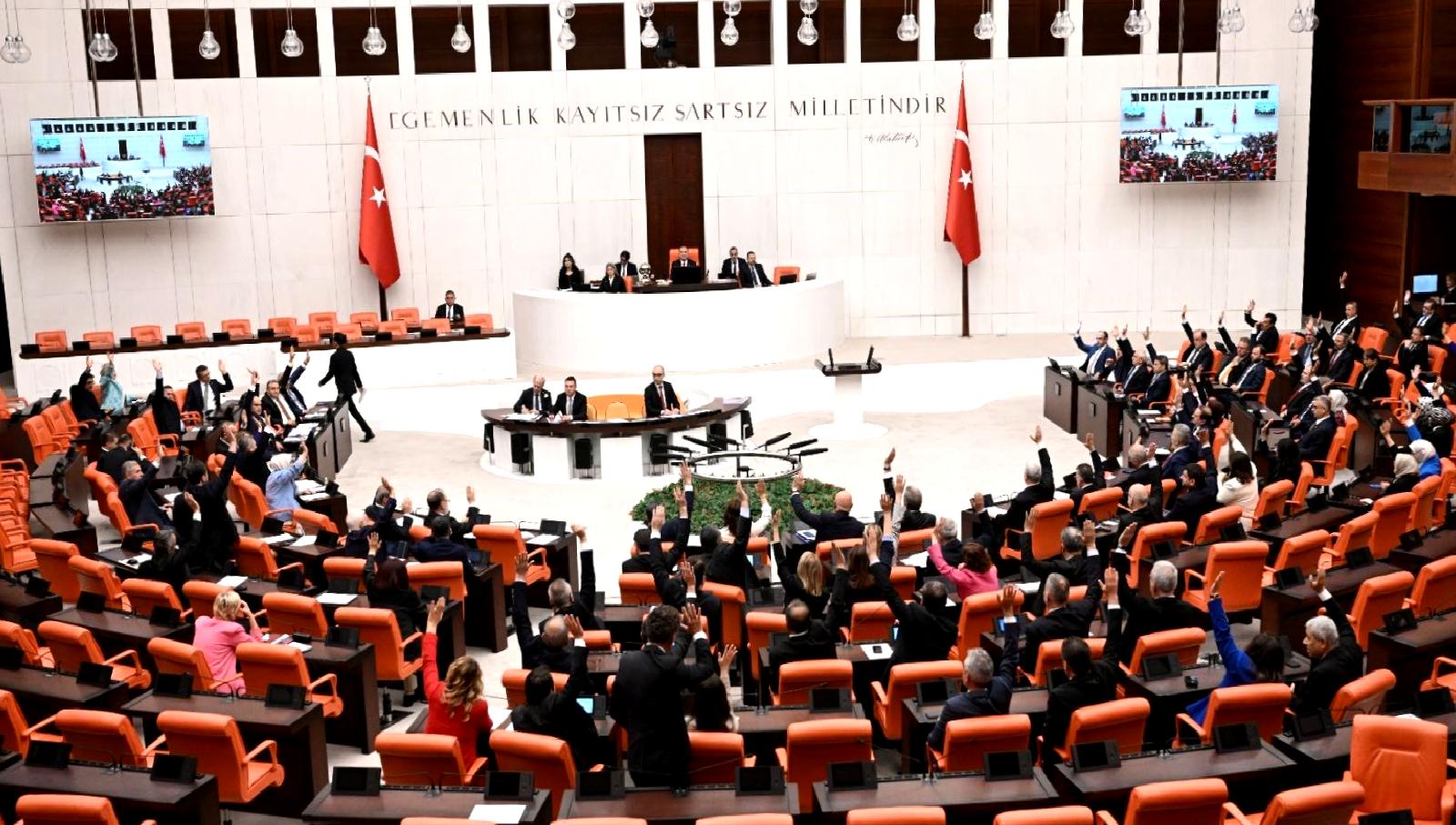 Türk Silahlı Kuvvetleri Personel Kanunu'nda yapılan değişiklik teklifi ve diğer