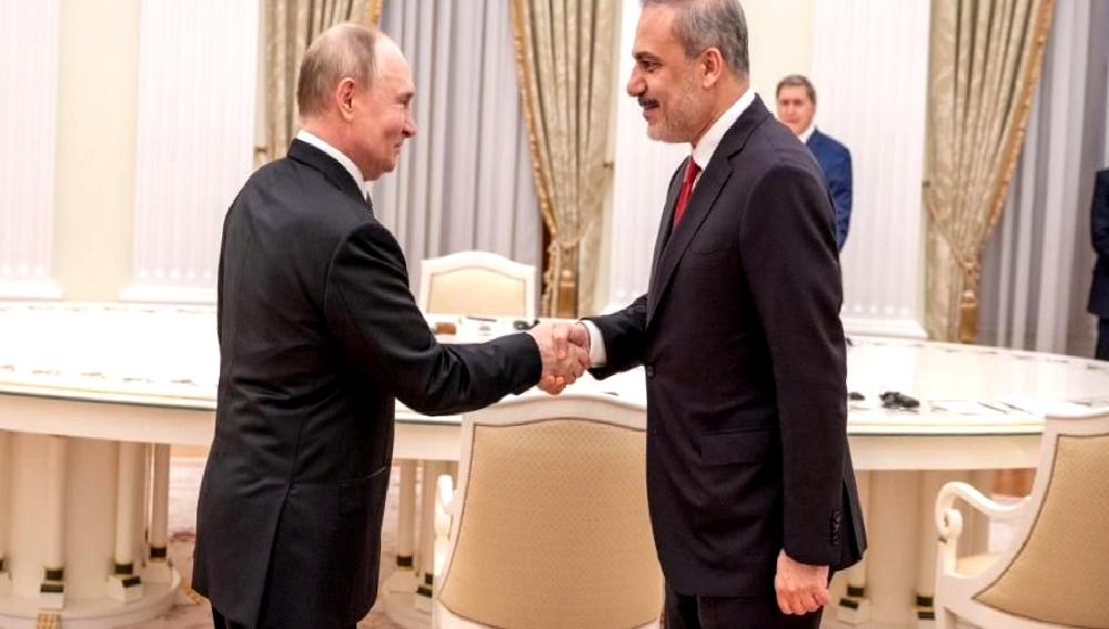 Türkiye’nin Rusya Ziyareti ve Putin İle Görüşme Türkiye'nin Rusya ziyareti ve Cumhurbaşkanı Erdoğan'ın Rus lider Putin ile