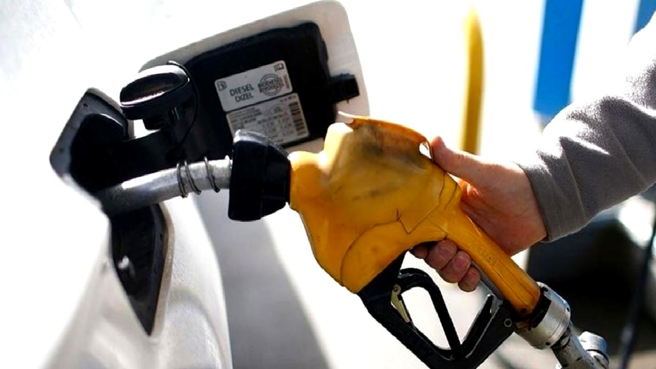 Altı aylık üretici enflasyonu beklentileri aşarak yüzde 20'nin üzerine çıktı.