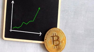 Amerika Birleşik Devletleri'nin kripto para ekosistemindeki yükselişini keşfedin. Bu makalede,