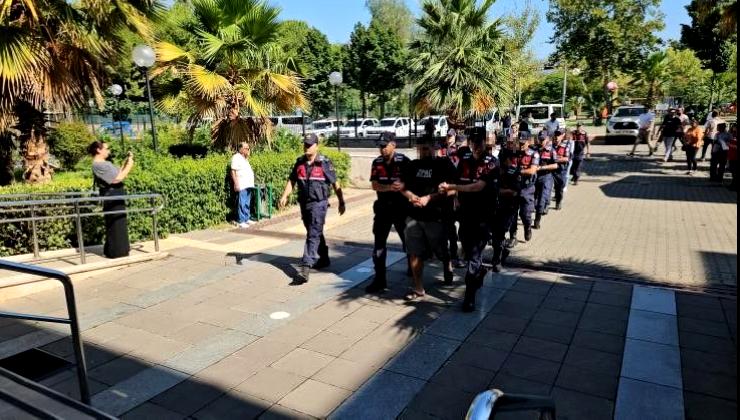 Aydın İl Jandarma Komutanlığı'nın gerçekleştirdiği uyuşturucu operasyonlarını detaylı şekilde öğrenin.