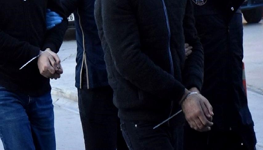 Ayvalık'ta gerçekleştirilen tefeci çetesi operasyonunda 43 şüpheli yakalandı. Güvenlik güçlerinin