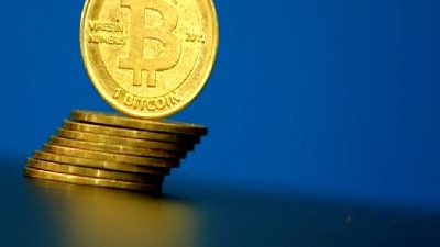 Bitcoin ve Ethereum'daki düşüş eğilimlerini keşfedin. Bu makalede, piyasa üzerindeki