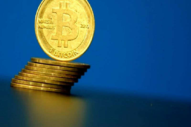 Bitcoin ve Ethereum’da Düşüş Eğilimi ve Piyasa Etkileri Bitcoin ve Ethereum'daki düşüş eğilimlerini keşfedin. Bu makalede, piyasa üzerindeki