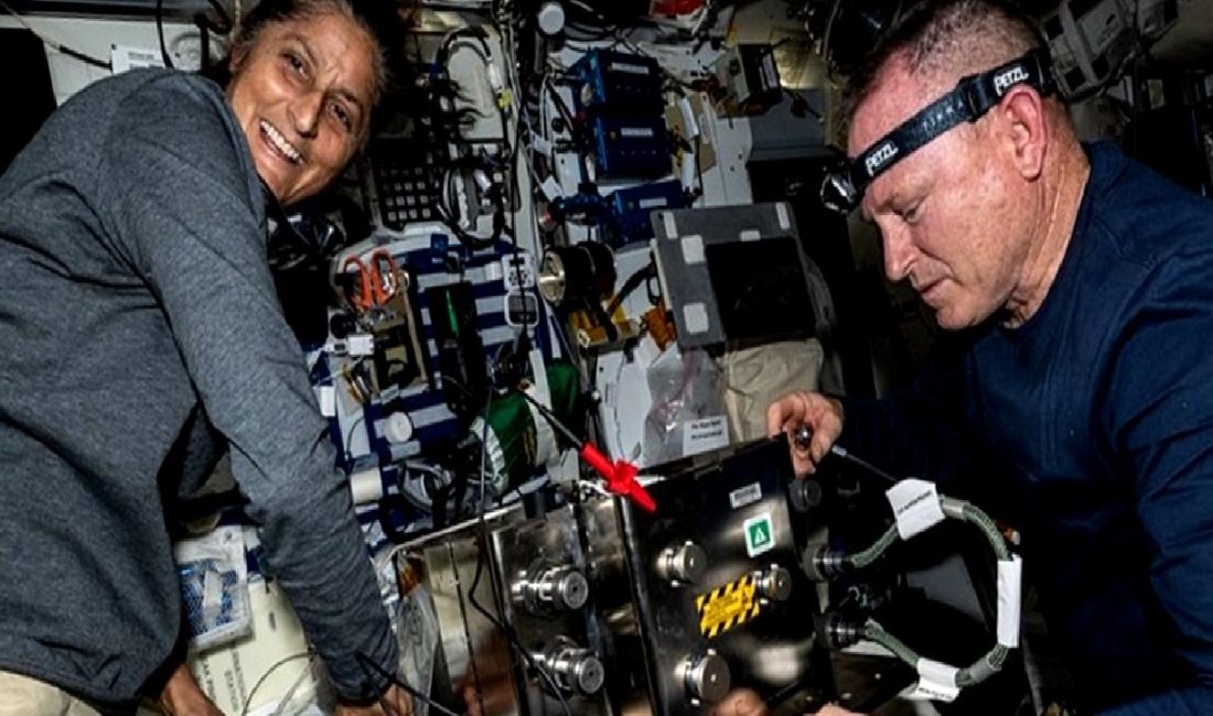 Boeing Starliner mekiğiyle ISS'e gönderilen astronotlar, Dünya'ya dönüş için hazırlıklarını