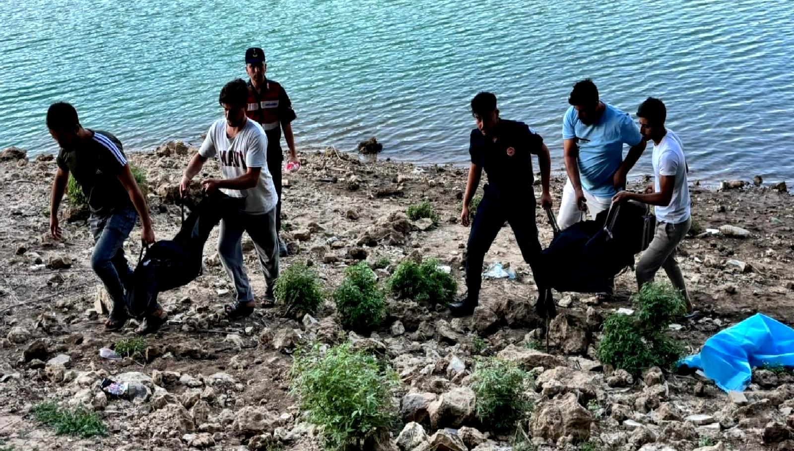 Dramatik bir olayda, bir anne ve iki çocuğu boğularak hayatını