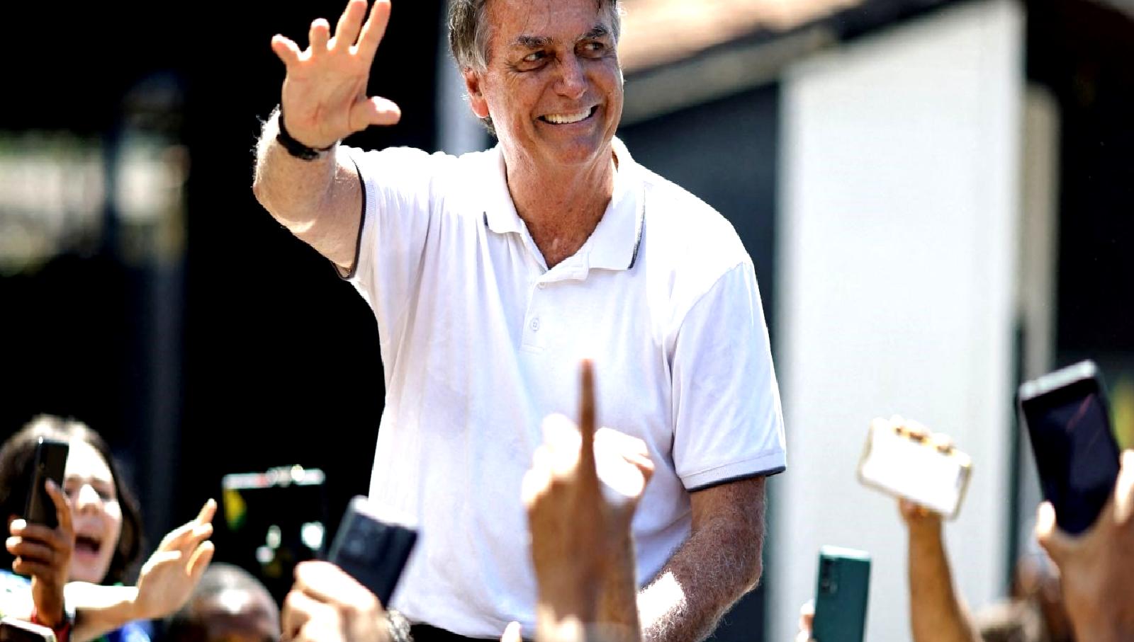 Brezilya Federal Polisi, eski başkan Bolsonaro'yu Suudi Arabistan'dan aldığı mücevherlerle