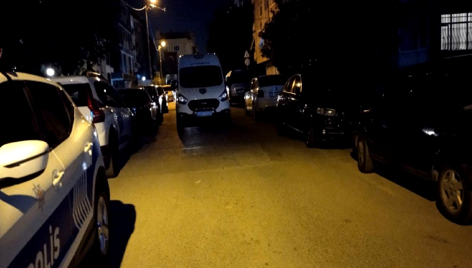 Çınar Mahallesi'nde meydana gelen kavga olayında 3 kişi yaralandı. Yaşanan