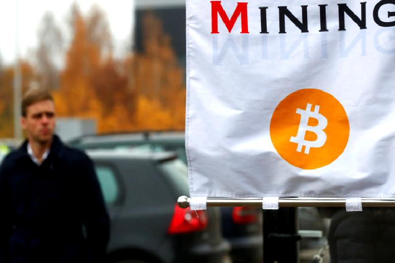 EOS kripto parasının günlük değer kaybı ile ilgili güncel bilgilere