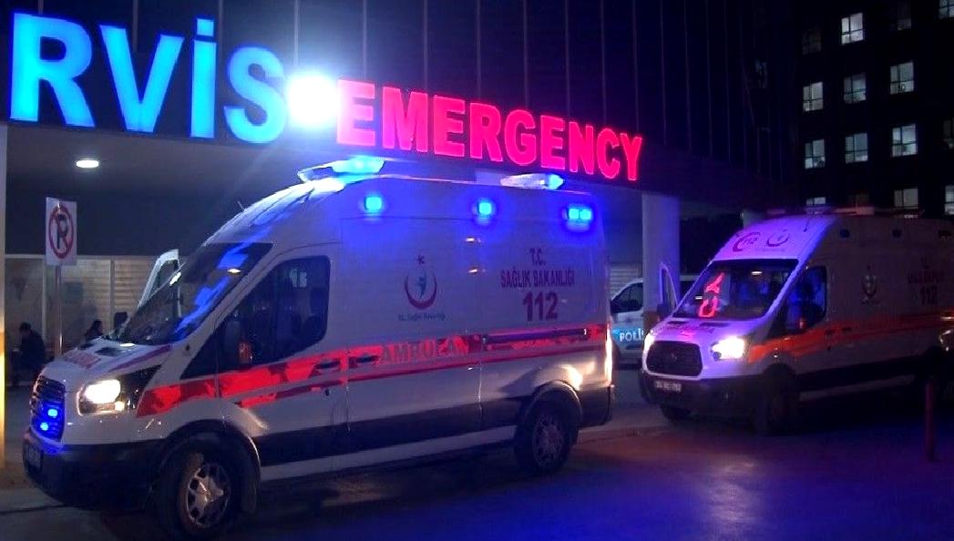 Erzincan'da meydana gelen feci kazada 3 kişi hayatını kaybetti, 3