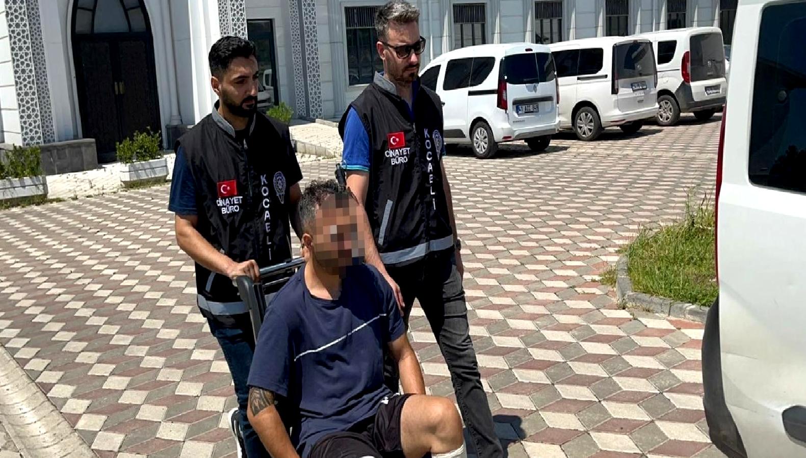 Eski eşine yönelik gerçekleştirilen saldırıda bir kadın hayatını kaybetti, oğlu