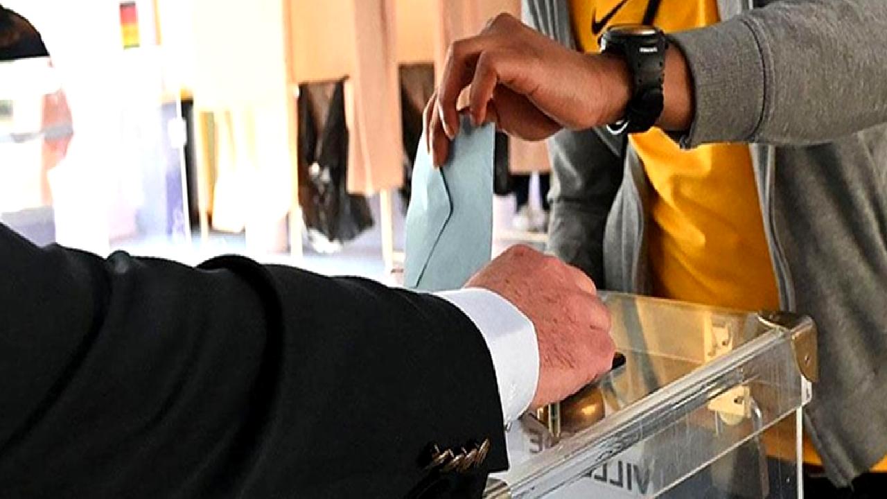 Fransa'da milletvekili seçimleri ve siyasi partiler arasındaki ittifaklar hakkında detaylı