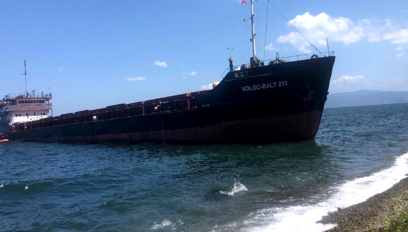 Bursa'nın Mudanya ilçesinde bulunan Tirilye Mahallesi'nde gemi karaya oturdu. Olayın