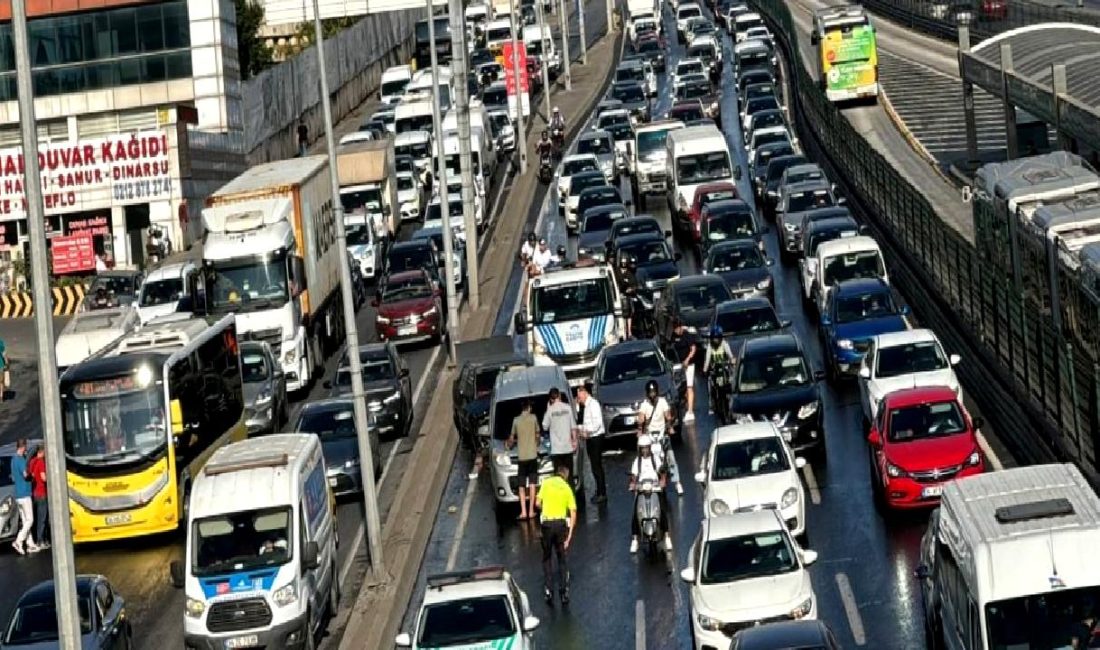 Haramidere'de meydana gelen zincirleme trafik kazasında 7 kişi yaralandı. Olayın