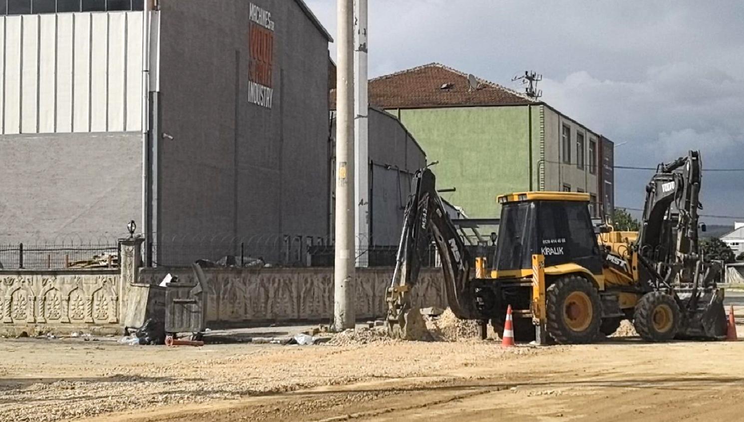İnegöl'de bir tekniker, çalışma sırasında beton zemine düştü. Olay yerine