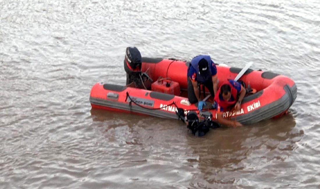 İYİ Parti Batman İl Başkanı’nın Oğlu Batman Çayı’nda Boğuldu İYİ Parti Batman İl Başkanı'nın oğlu, Batman Çayı'nda boğularak hayatını