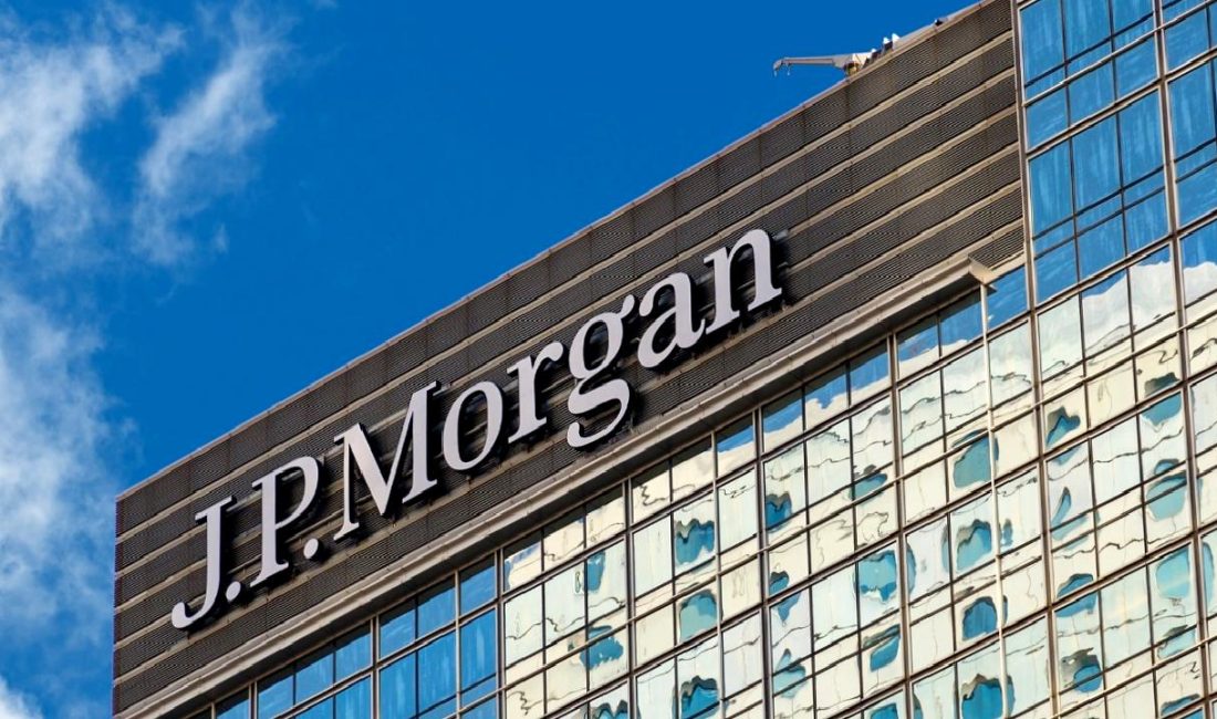 JPMorgan ve Barclays Enflasyon Tahminlerini Revize Etti JPMorgan ve Barclays, enflasyon tahminlerini güncelledi. Ekonomi ve finans dünyasında