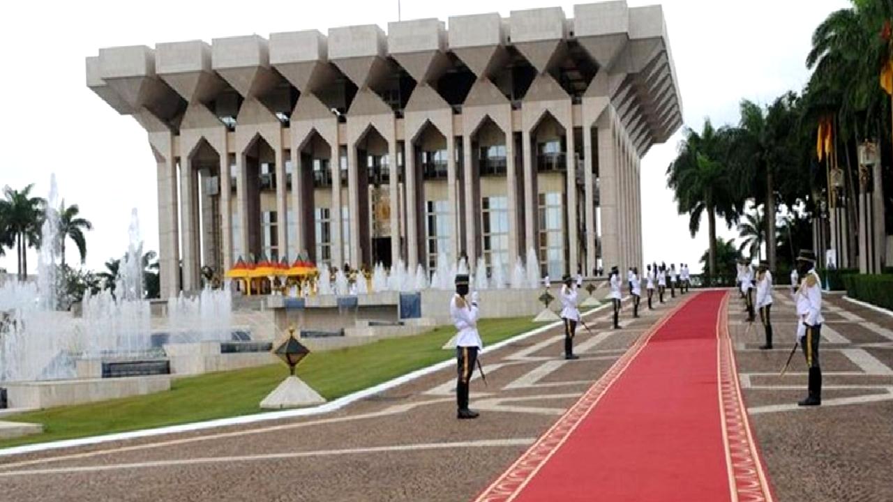 Kamerun Sarayı'na hırsız girdi! Bu olayın detaylarını ve yaşananları öğrenmek