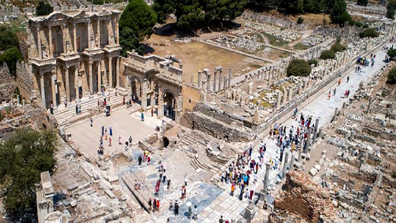 Kültür ve Turizm Bakanı, müze ziyaretleri hakkında önemli bir rapor
