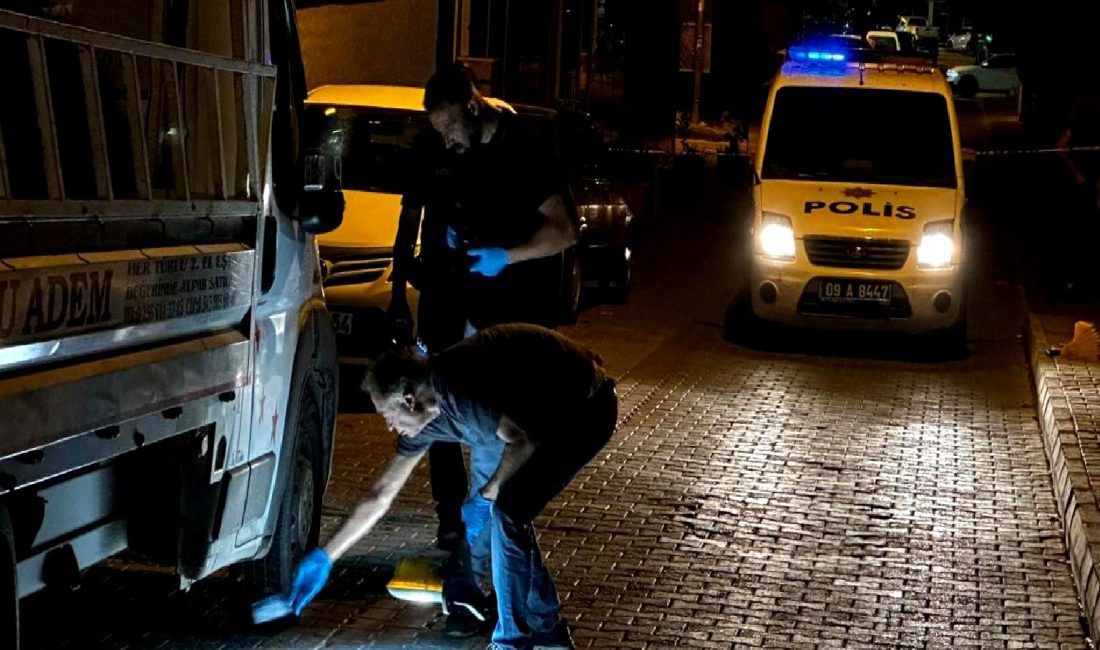 Kuşadası'nda geceleyin yankılanan silah sesleri, şehrin huzurunu bozmaya devam ediyor.