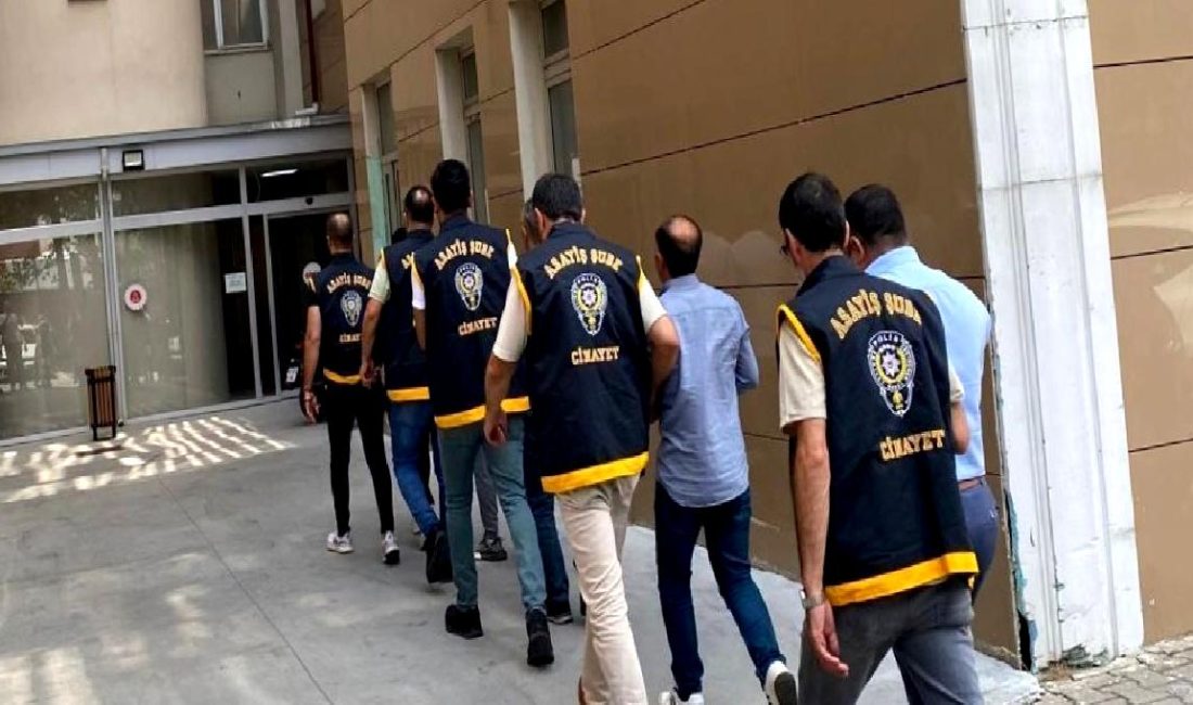 Manisa'da aileler arasında çıkan bıçaklı kavga sonucunda bir kişi hayatını