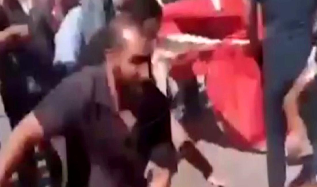 MİT Operasyonuyla Türk Bayrağına Zarar Veren Şüpheli Yakalandı Türk bayrağına zarar veren şüpheli, MİT operasyonuyla yakalandı. Son dakika