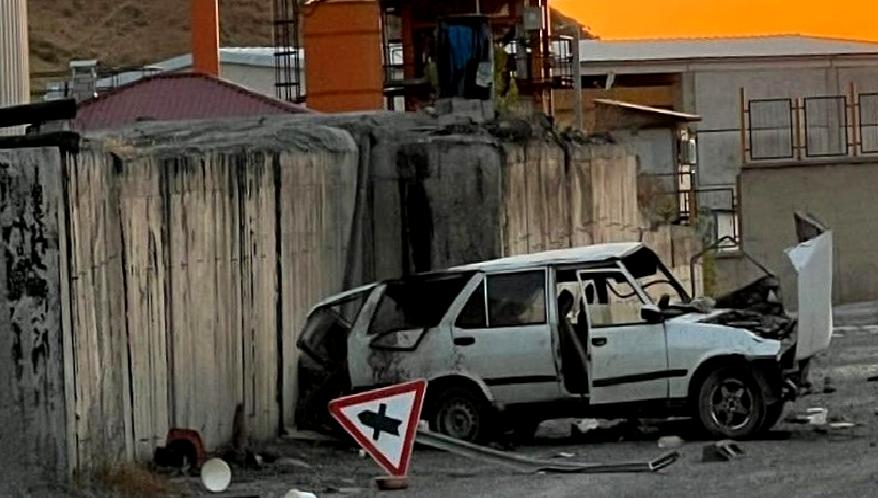 Muş-Bitlis karayolunda meydana gelen otomobil kazasında 7 kişi yaralandı. Olayın