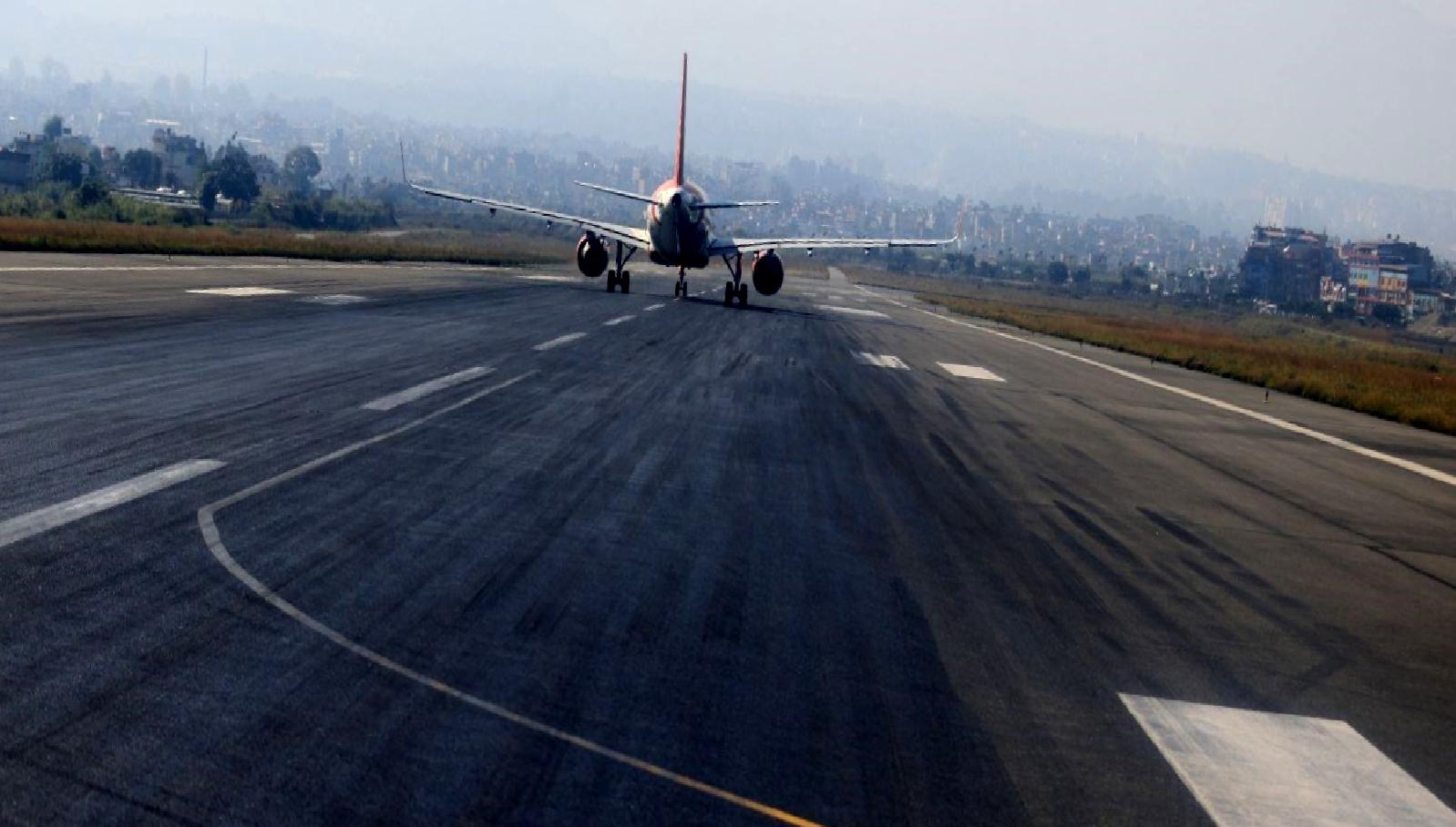 Nepal'de meydana gelen küçük uçak kazasında 18 kişi hayatını kaybetti.