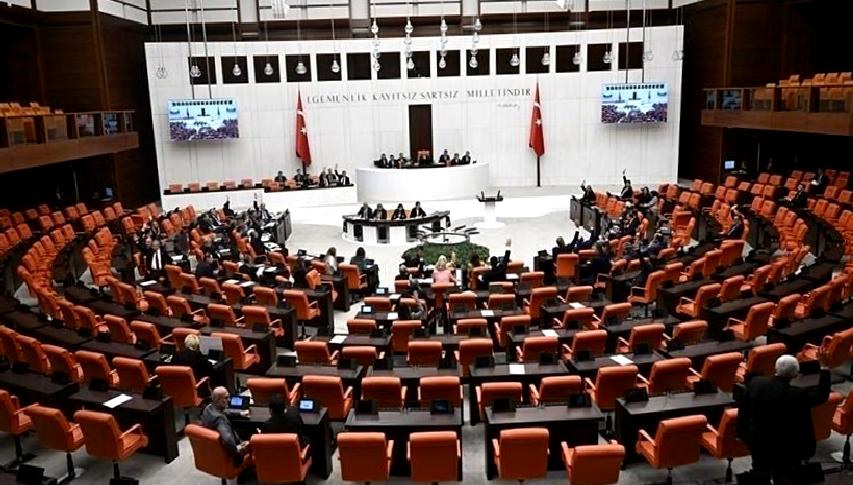 Öğretmenlik Mesleği Kanunu Teklifi TBMM Komisyonunda kabul edildi. Yeni düzenlemelerle
