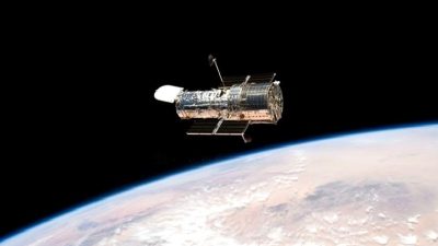 Omega Centauri Yıldız Kümesi'nde yapılan araştırmalar sonucunda, devasa bir kara