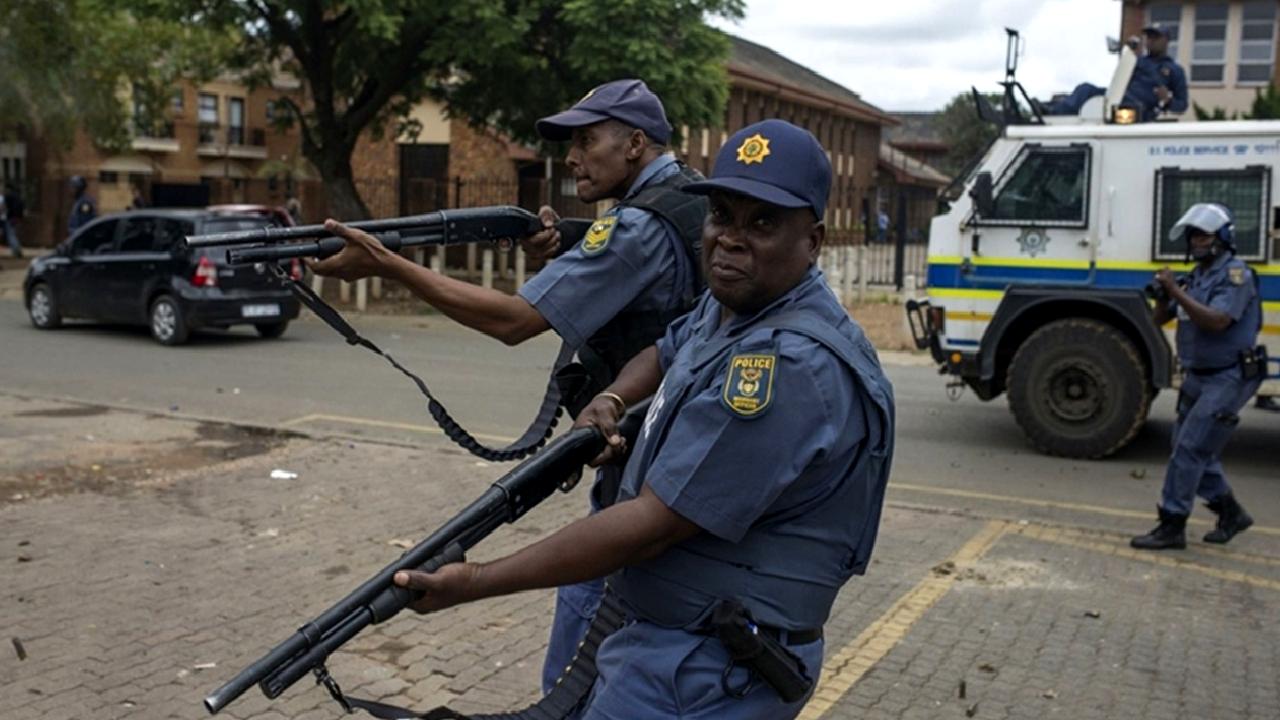 Orkney kasabasında meydana gelen silahlı saldırıda 8 kişi hayatını kaybetti.