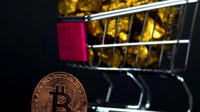 Peter Schiff, altın ve Bitcoin fiyatları hakkındaki tahminleri ile gündemde.