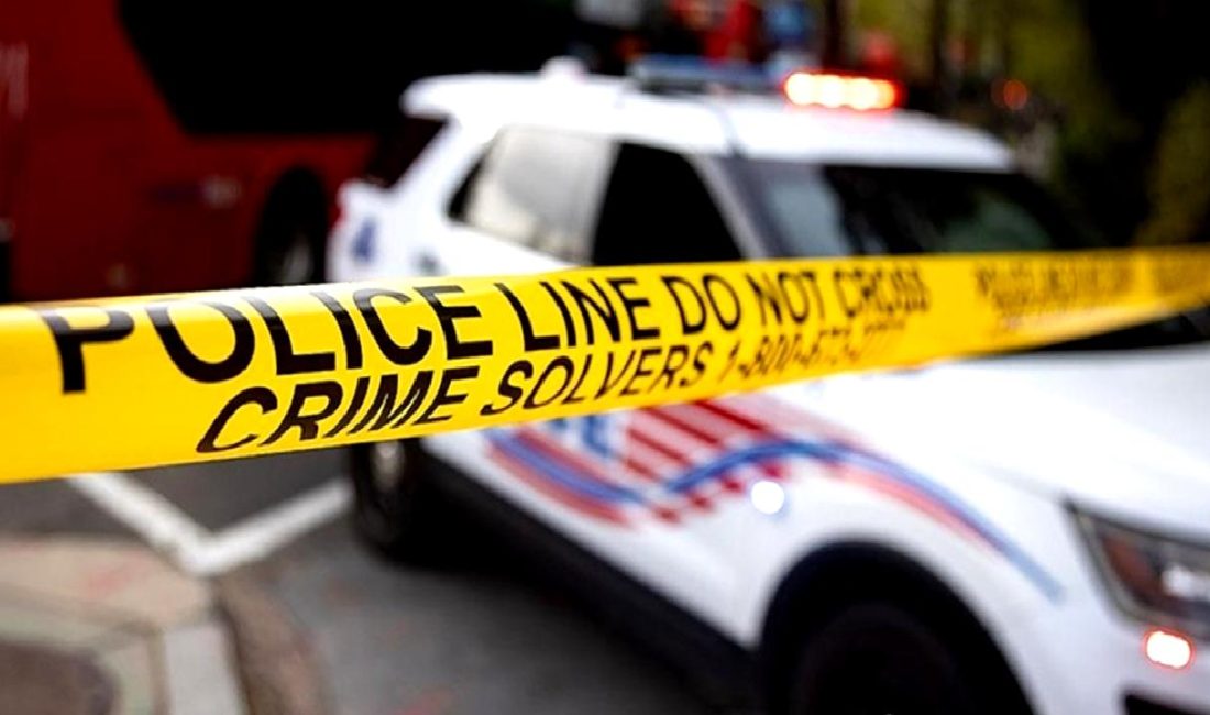 Silahlı Saldırı Kentucky’de 4 Ölü, 3 Yaralı Kentucky'de meydana gelen silahlı saldırıda 4 kişi hayatını kaybetti, 3