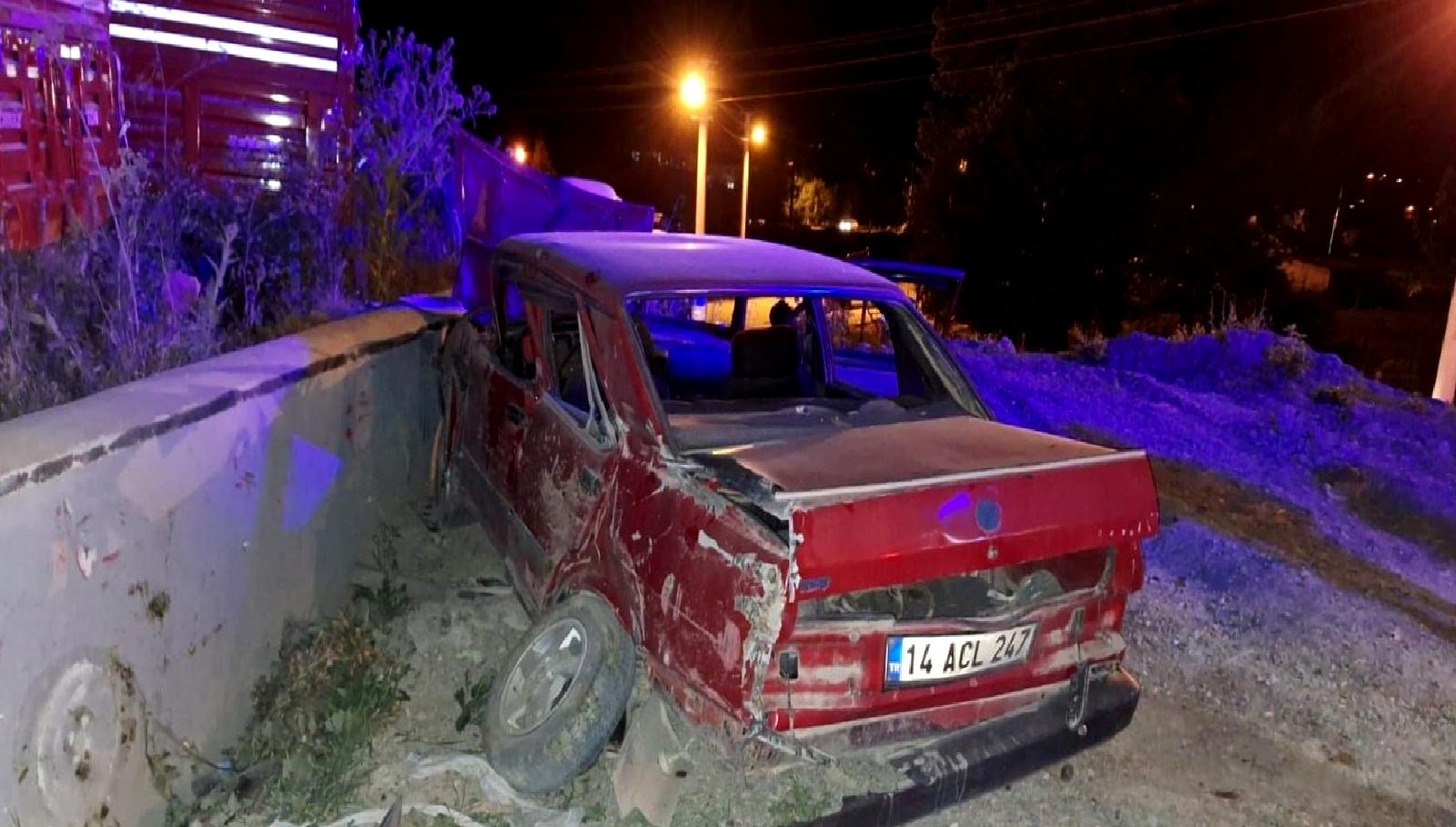 Trafik kazası sonucunda yaşanan olaylar, trafik güvenliği önemli bir konudur.