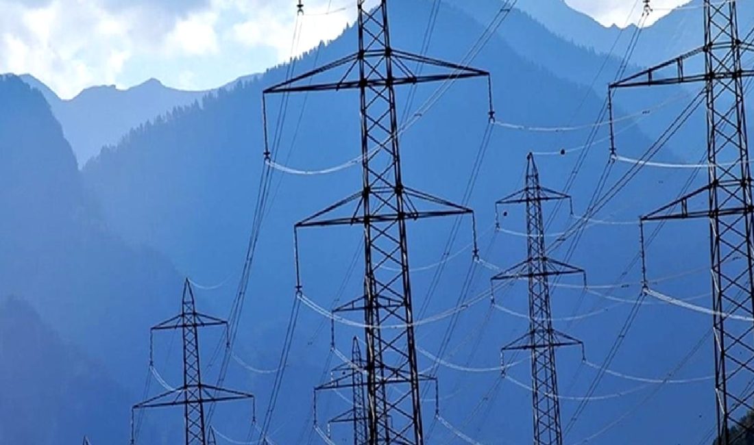 Türkiye’nin Elektrik Üretiminde Kaynak Dağılımı ve Enerji Ticareti Türkiye'nin elektrik üretiminde kaynak dağılımını ve enerji ticaretini detaylı bir