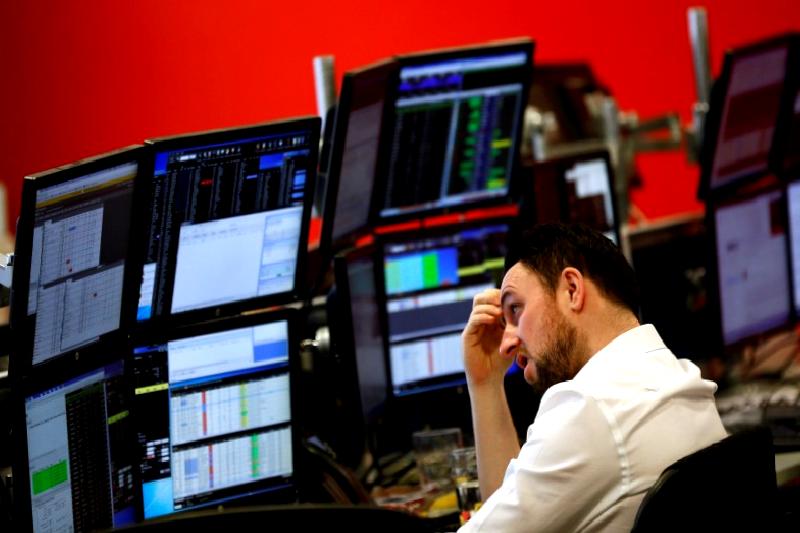 UBS analistlerinin faiz oranlarına ilişkin detaylı analizlerini keşfedin. Ekonomi ve