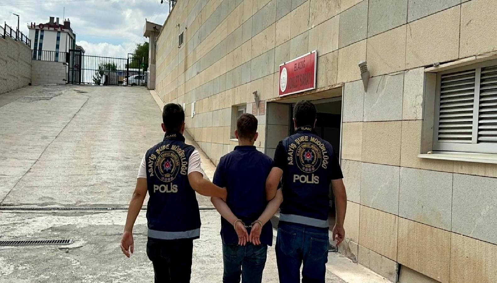 Ulukent Mahallesi'nde kız meselesi yüzünden çıkan kanlı kavga, mahalle sakinlerini