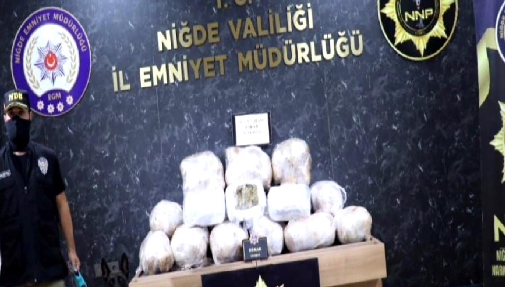 Uyuşturucu kaçakçılığına karşı gerçekleştirilen başarılı operasyonlar, güvenlik güçlerinin kararlılığını ve