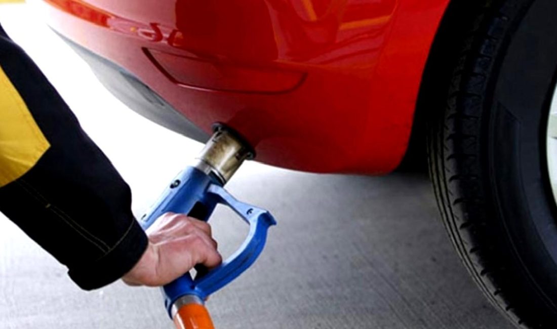 Son dakika haberine göre, yakıt fiyatlarına zam geldi! Günlük hayatımızı