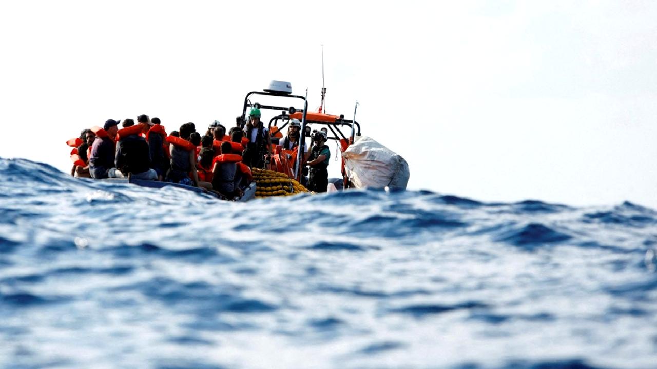 Yemen açıklarında meydana gelen üzücü olayda, düzensiz göçmen teknesi alabora