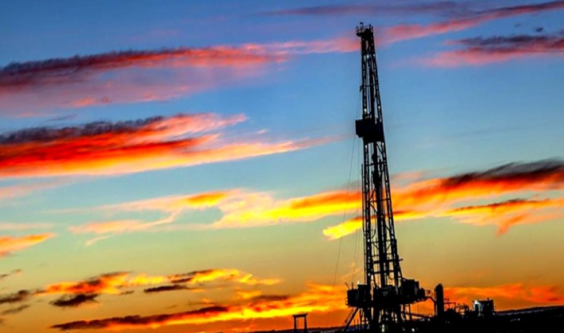 ABD Petrol Talebi ve Piyasa Durumu ABD petrol talebi ve piyasa durumu üzerine kapsamlı bir analiz.