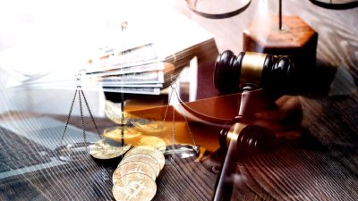 ABD SEC, kripto para birimlerine yönelik düzenlemeleri ve dolandırıcılık davalarını